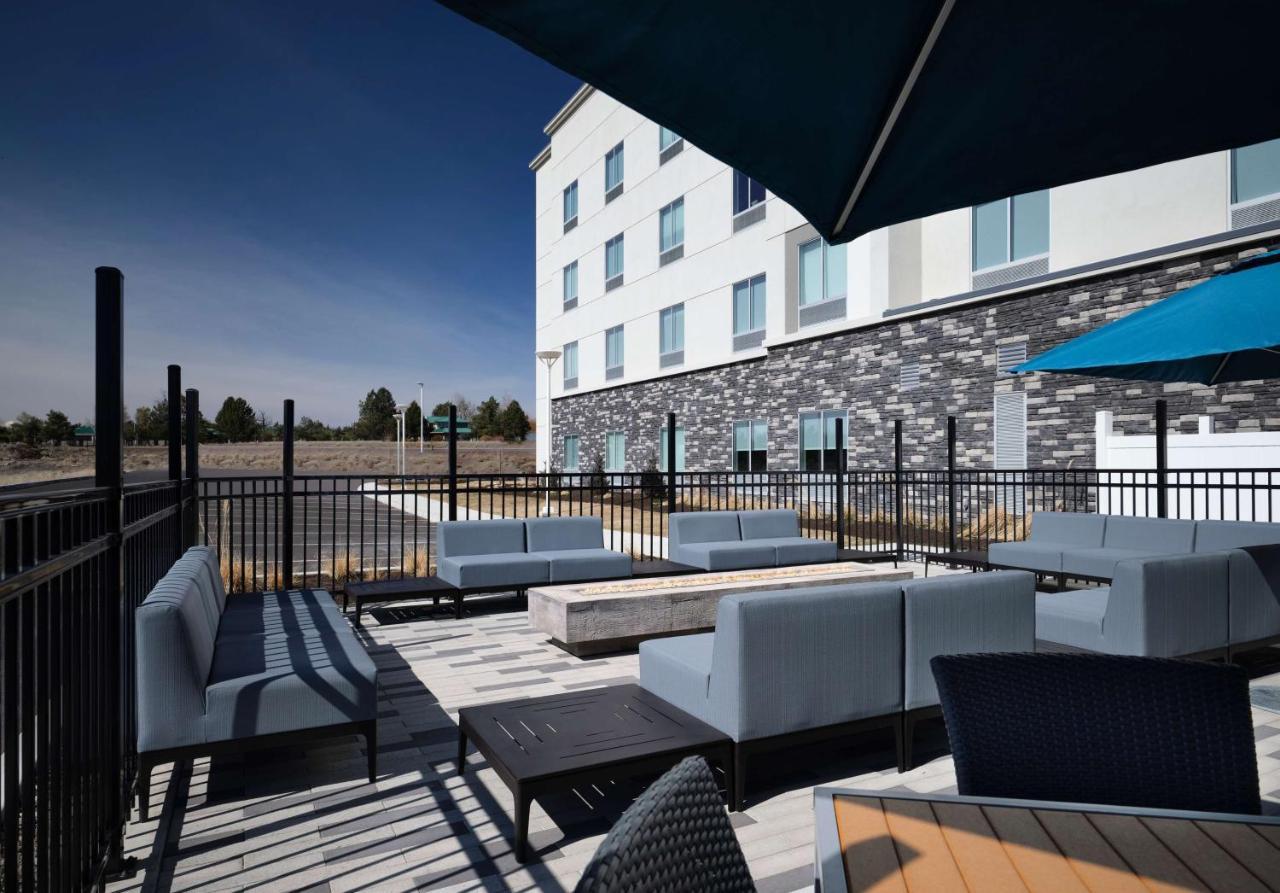 Hampton Inn Redmond Bend Airport Exterior photo